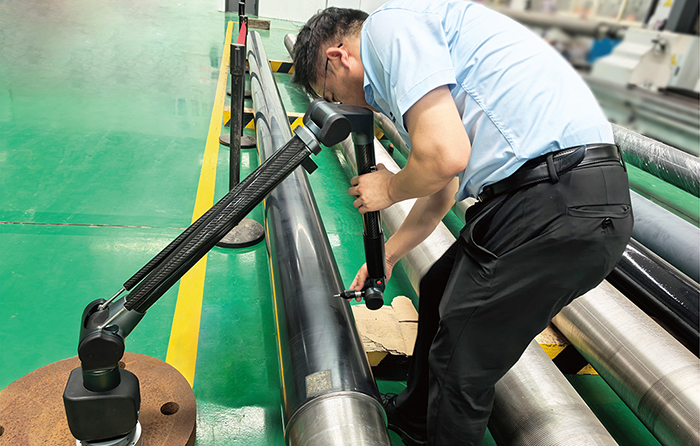 Detection of piston rod size accuracy