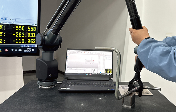 Detection of bending accuracy for mechanically processed bent pipes